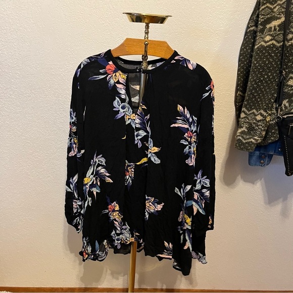 FREE PEOPLE ~ Black Floral Top with Keyhole Front and High Low Hem - Picture 6 of 10